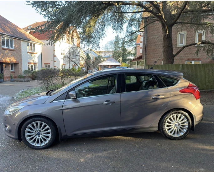 2013 Ford Focus For Sale - MEB Vehicle Sales Carshalton 04