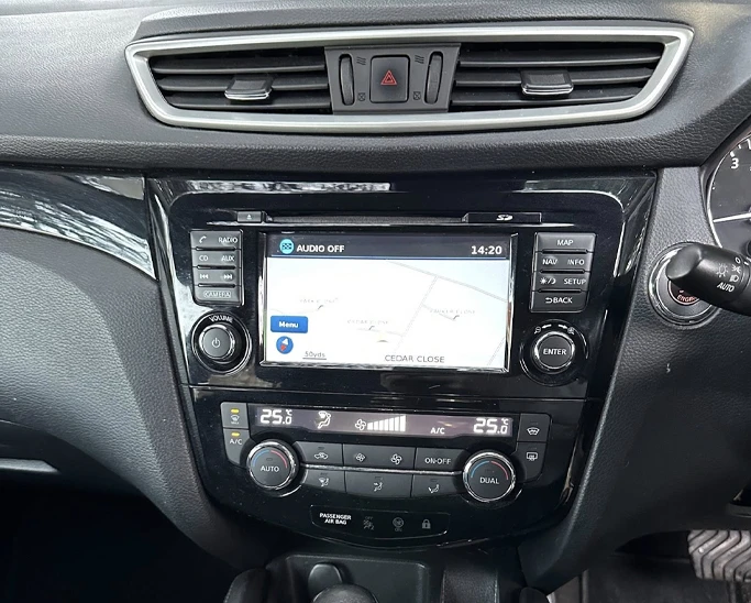 2016 Nissan Qashqai for sale - Car sales in carshalton - MEB Vehicle Sales Sutton 09