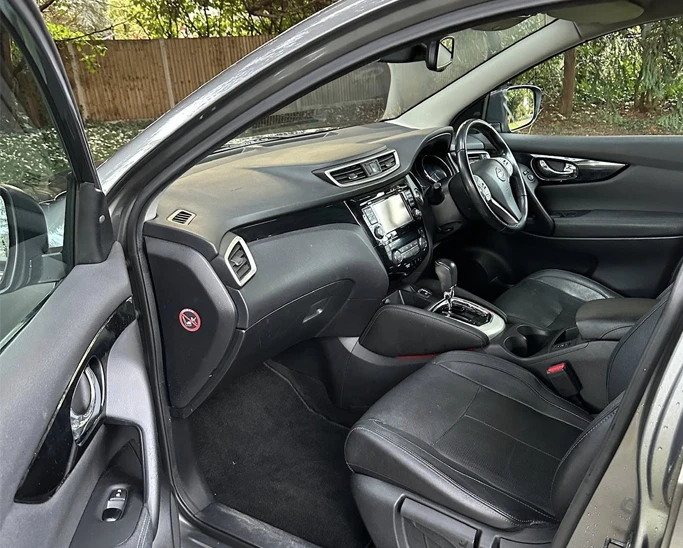 2016 Nissan Qashqai for sale - Car sales in carshalton - MEB Vehicle Sales Sutton 12